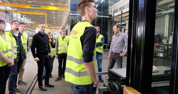 Werksbesuch bei Fassadenhersteller SOTTAS AG