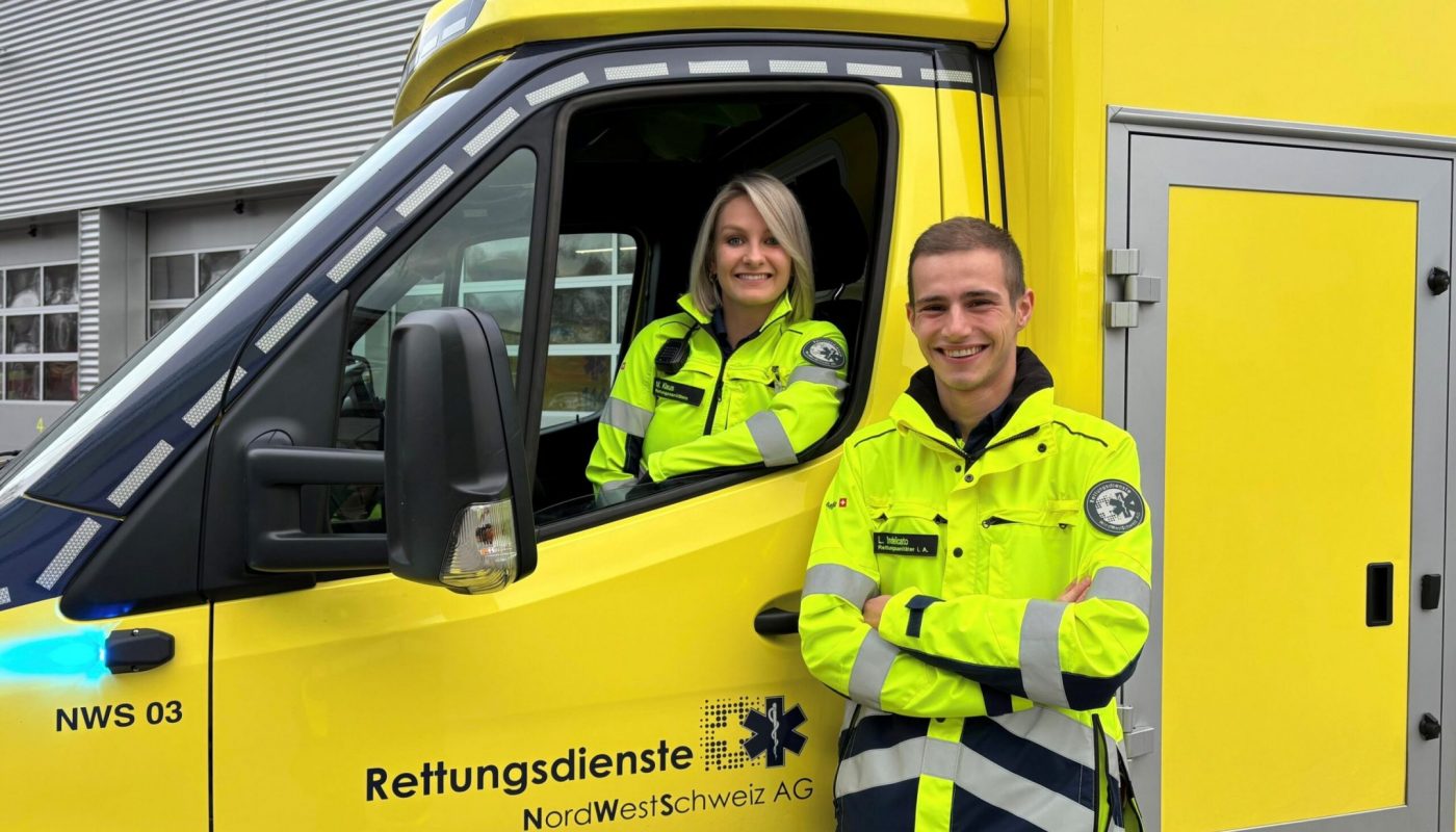 Mitarbeitende im Rettungsdienst: Partizipative Dienstplanung erhöht die Zufriedenheit.