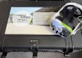 VR-Brille der VR-Anwendung des CAMPUS SURSEE auf einem Transportkoffer.
