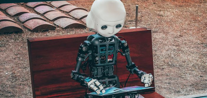 Einsatz von RPA im HR – Werden die Mitarbeitenden künftig von Robotern begleitet?