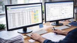 RPA im Backoffice: strukturierte Daten aus Tabellen werden in ein System übertragen