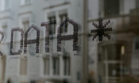 Daten bilden die Grundlage automatisierter Prozesse – fehlerhafte Daten können ganze Abläufe verfälschen. (Quelle: Unsplash, Foto: Claudio Schwarz)