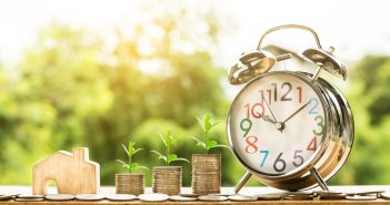 (R)evolution im Bankensektor – die Uhr tickt! Weckruf Bank Fintech Big Data Industrielle Revolution