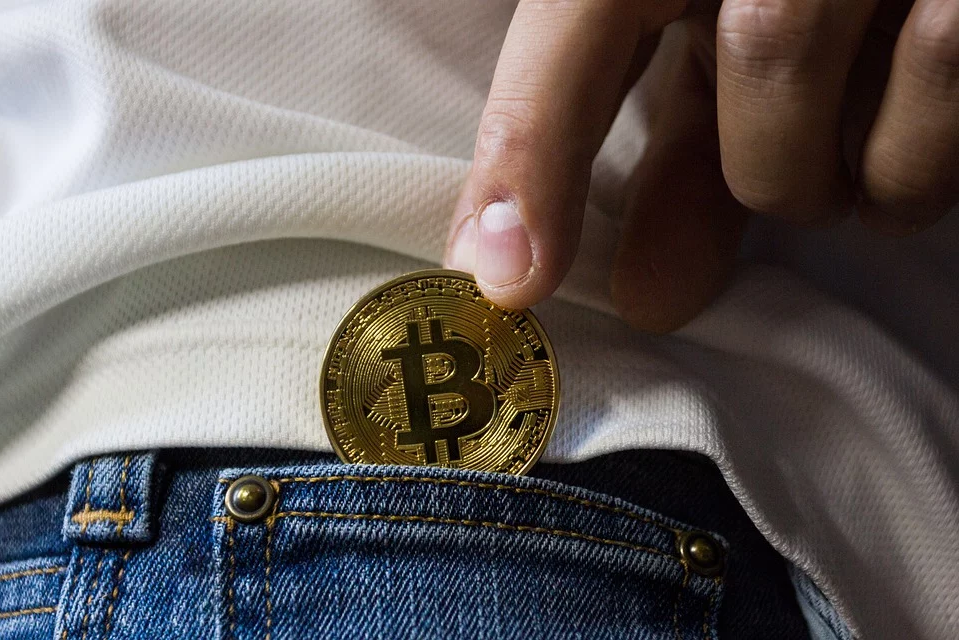 Wie passt der Bitcoin am besten in das Münzfach deiner Jeans?