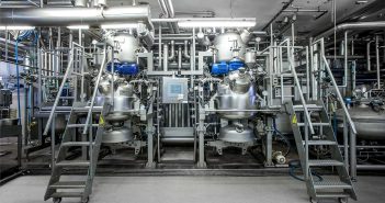 Zwingt die Digitalisierung die Industrie dazu, Produktionsanlage immer schneller abzuschreiben?
