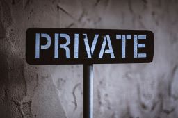 Privates bleibt privat (Photo by Tim Mossholder on Unsplash)