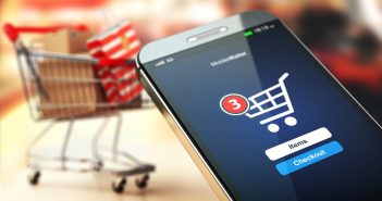 Neun Zusatzversicherungen im Warenkorb: Zur Kasse gehen? Zusatzversicherungen im Onlineshop (Bildquelle: iStock)