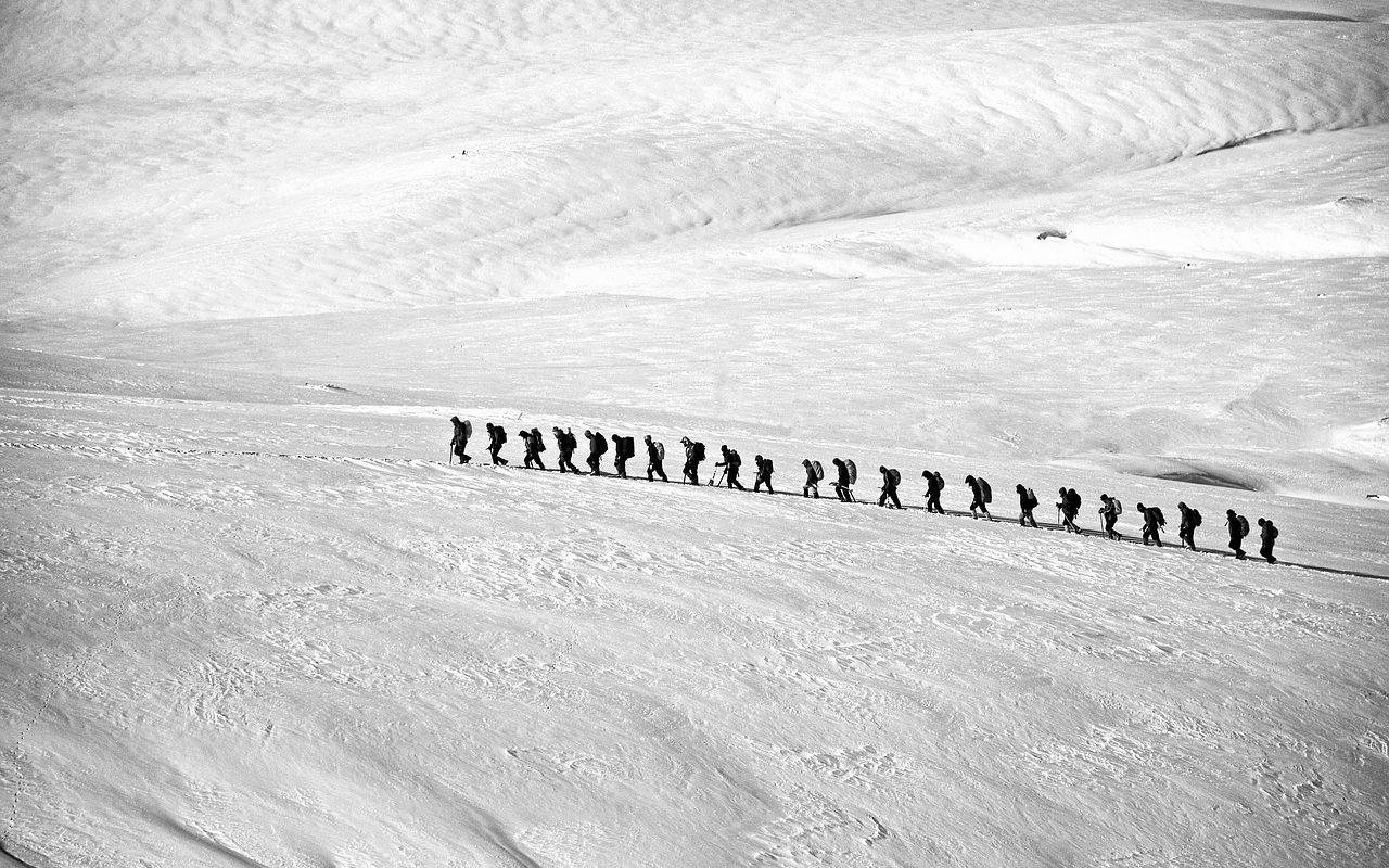 High-performing Team im ewigen Schnee und Eis