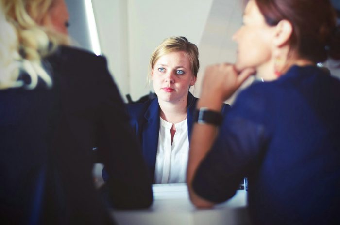 Konfliktmanagement im Requirements Engineering: Vom Stolperstein zum Innovationstreiber