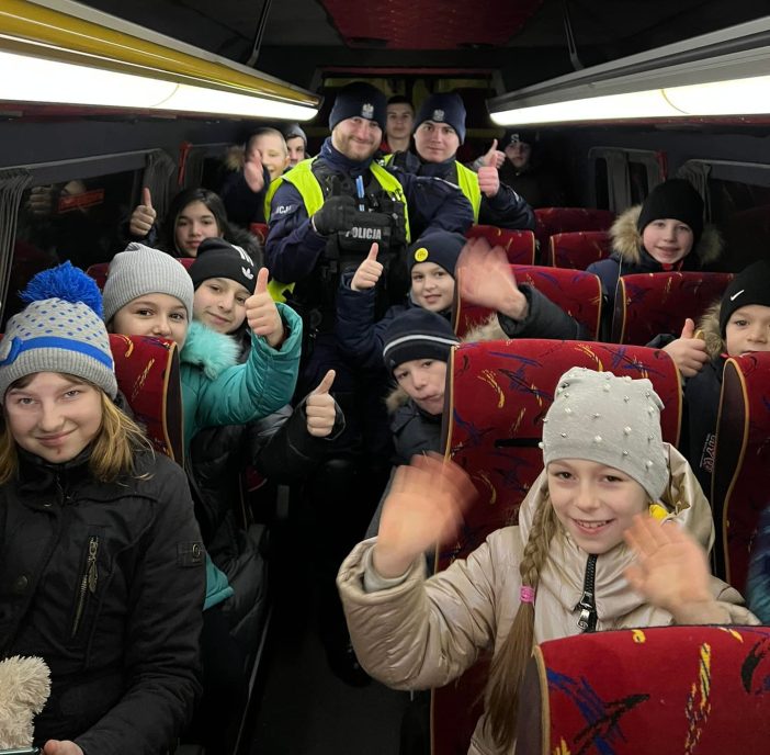 Transfer of the Ukrainian kids to the orphanage. 