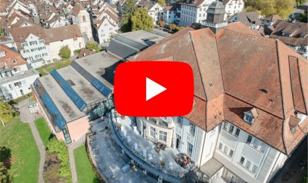 Theater Casino Zug Drohnenaufnahme inklusive Youtube Button