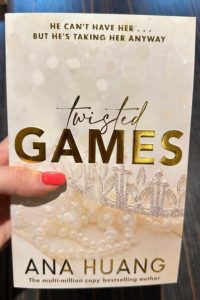 Twisted Games, Ana Huang, Buch, Forbidden Love Trope