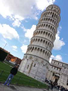 Torre di Pisa on a sunny day